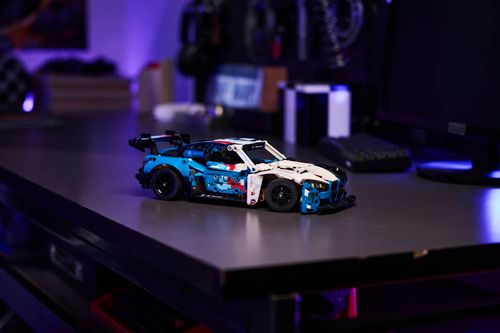 42226 - LEGO Technic - Samochód wyścigowy BMW M4 GT3 EVO na Arena.pl