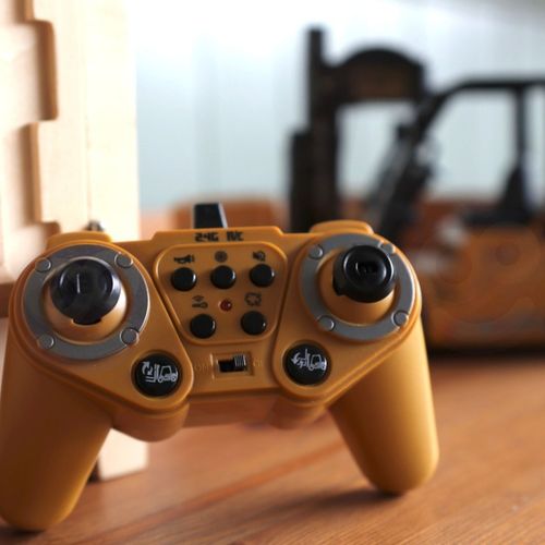 ZDALNIE STEROWANY POJAZD RC NA PILOTA WÓZEK WIDŁOWY AUTO SAMOCHÓD WOOPIE na Arena.pl