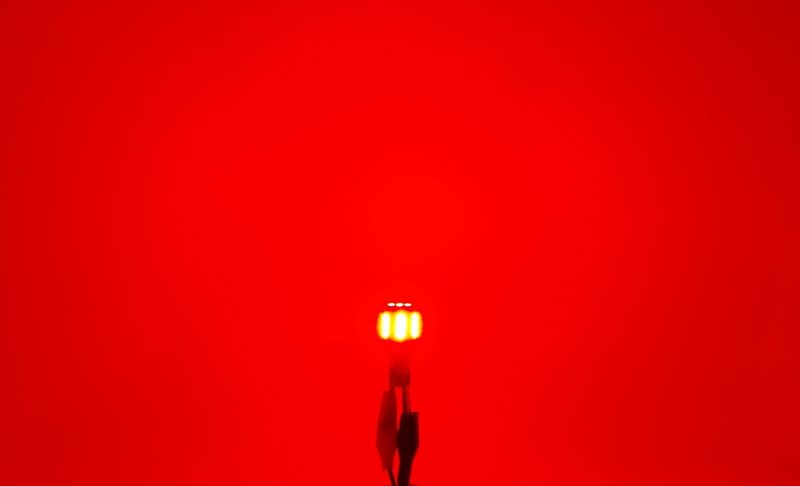 żarówka LED W16W, T15 12-24V 100% CANBUS czerwona bez błędu zdjęcie 4