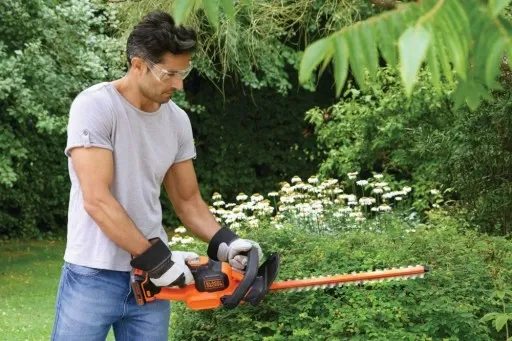 Nożyce akum. do żywopłotu 18V 2.0Ah Black & Decker zdjęcie 11