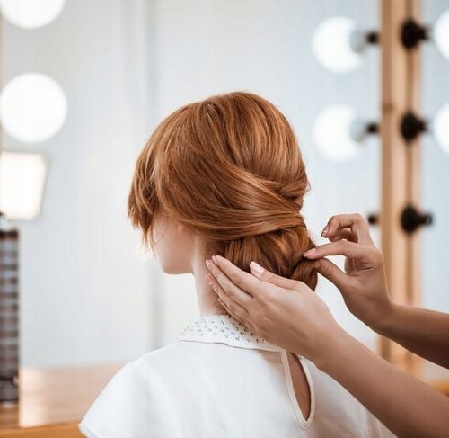 Wella Performance Lakier Spray Bardzo Mocny 500 ml na Arena.pl