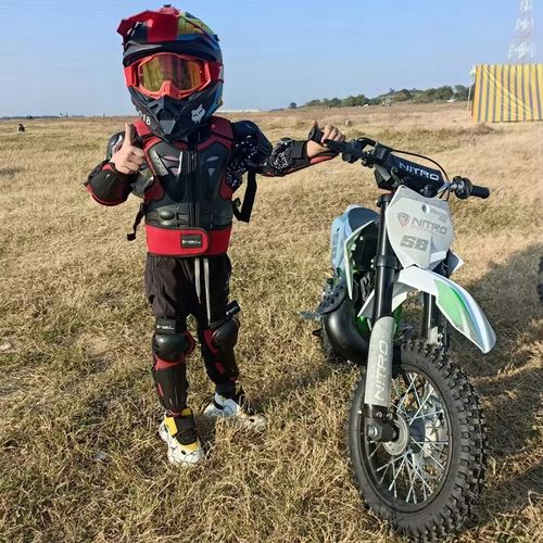 Zestaw zbroi dla dzieci w wieku 5-13 lat czerwony na Arena.pl