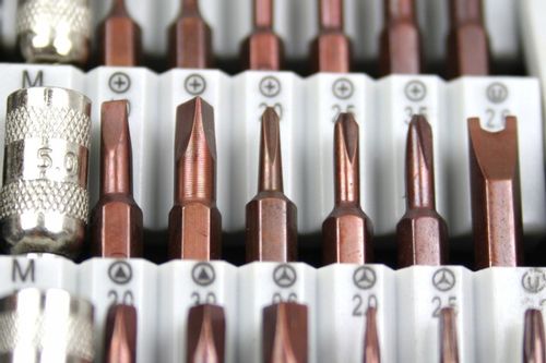 ZESTAW PRECYZYJNYCH ŚRUBOKRĘTÓW 60W1 BITY WKRĘTAK TORX MAGNETYCZNE MAGNES na Arena.pl