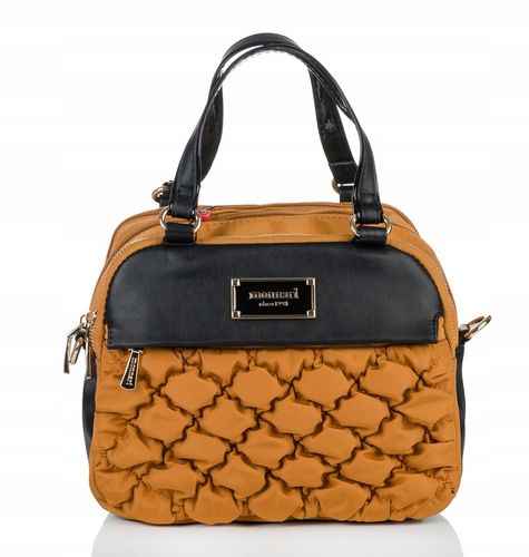 TOREBKA NA RAMIĘ LISTONOSZKA MONNARI PIKOWANA SPORTOWA POJEMNA 3 KOMOROWA na Arena.pl