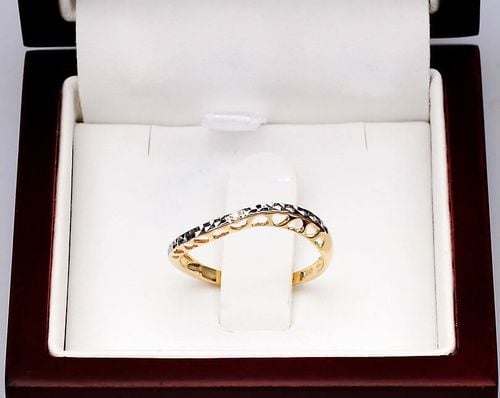 Złoty pierścionek PXD2715 - Diament na Arena.pl