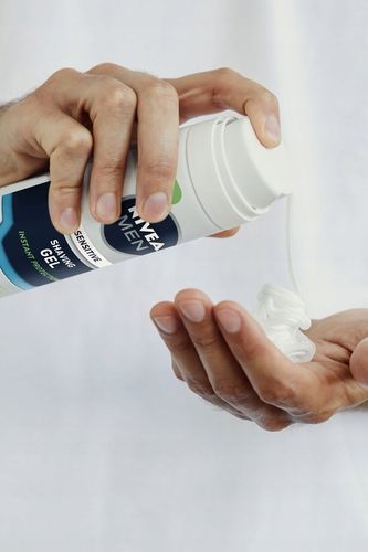 NIVEA MEN Sensitive Żel do golenia łagodzący delikatny 200ml x 3 szt na Arena.pl