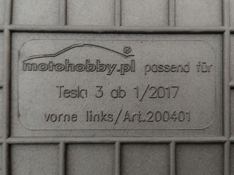 Tesla Model 3 (od 2017) DYWANIKI GUMOWE PRZEDNIE zdjęcie 2