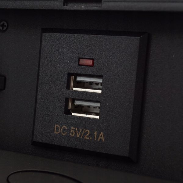 GNIAZDO CHOWANE W BLAT NABLATOWE + 2 USB GNIAZDKO zdjęcie 1