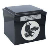 Urna kremacyjna z motywem orła Czarna / Plakietka
