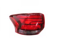 Mitsubishi Outlander 15-21 Lampa tylna LED Lewa