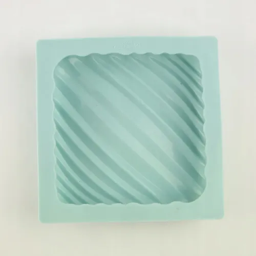 FORMA SILIKONOWA KWADRAT PASKI 3D NA BABKĘ DESER PRZEKĄSKI MUSY 17,5x17,5CM na Arena.pl