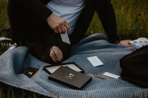 Gra w Relacje - dla par, UMACNIA WIĘZI W ZWIĄZKU! Prezent dla niej / niego na Arena.pl