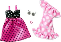 Dwie pełne stylizacje dla Barbie(R) z ubrankami i akcesoriami Barbie 2-pak