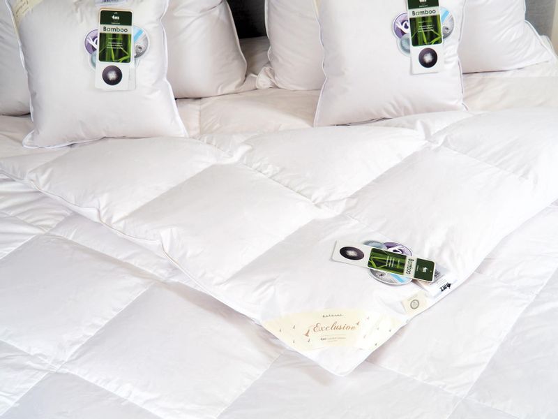 Kołdra puchowa CIEPŁA 180x200 DREAM biała zdjęcie 2