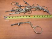 brelok 10szt pistolet metal 7220