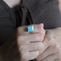 Pierścionek regulowany - prostokątny Larimar w srebrze