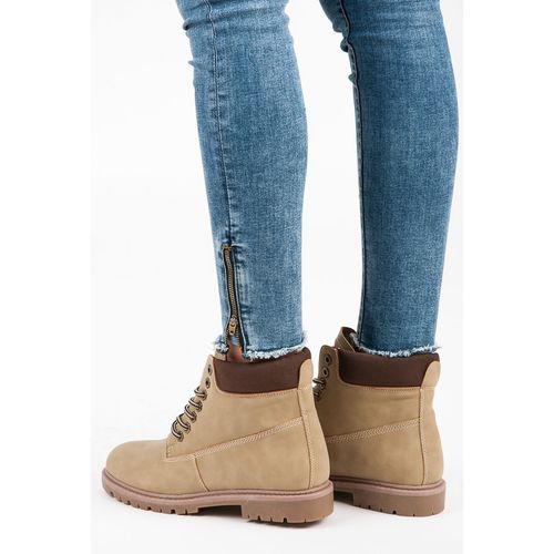 Traperki r.41 na Arena.pl