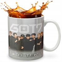 KUBEK 330ml GRAFIKA PREZENT ŚWIĘTA WZÓR - KPOP BLACKPINK BTS GOT7 + IMIĘ
