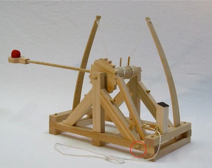 PATHFINDER Leonardo da Vinci Katapulta konstrukcje zdjęcie 10