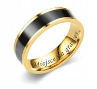 Obrączka z grawerem złota czarny pasek stal chirurgiczna rozmiar 17