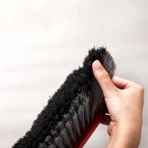 VILEDA Szczotka miotła Uniwersalna 2 w 1 z kijem na Arena.pl