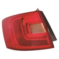 LAMPA TYLNA PRAWA VW JETTA IV 1999 2000 2001 2002 2003 2004 2005