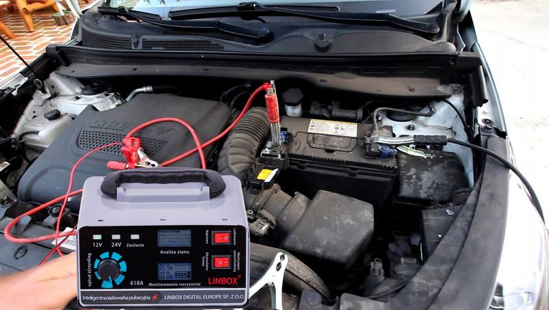 Prostownik Samochodowy do Akumulatorów 24V 12V 30A zdjęcie 11