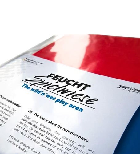 Czerwone prześcieradło do mokrych zabaw na Arena.pl