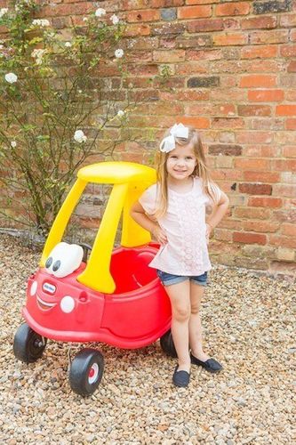 Samochód Cozy Coupe czerwony na Arena.pl