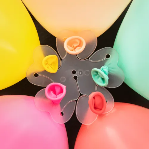 Klips do balonów Kwiatek łącznik 2 szt na Arena.pl