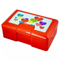 Pojemnik śniadaniowy Serca, śniadaniówka, lunchbox, zamykany na klips, czerwony, wykonany z tworzywa