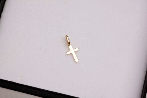 Złoty krzyżyk Staviori na Arena.pl