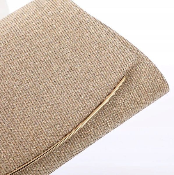 Złota Torebka Wieczorowa Kopertówka Wizytowa Mała Łańcuszek Elegancka zdjęcie 6