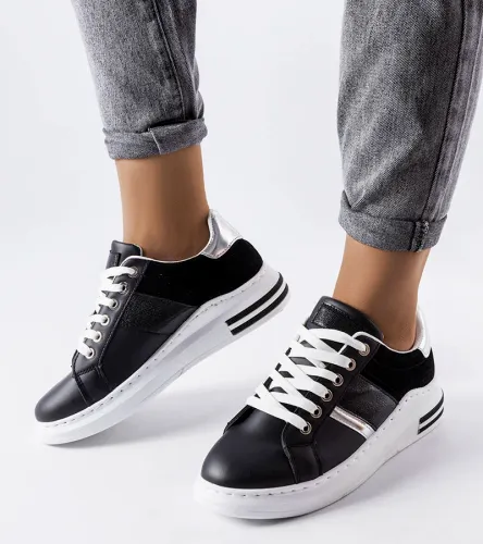 Czarne sneakersy z wstawkami Deans 38 na Arena.pl