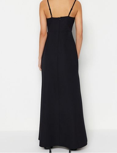 TRENDYOL Solidna sukienka maxi z dekoltem w serduszko 34 na Arena.pl