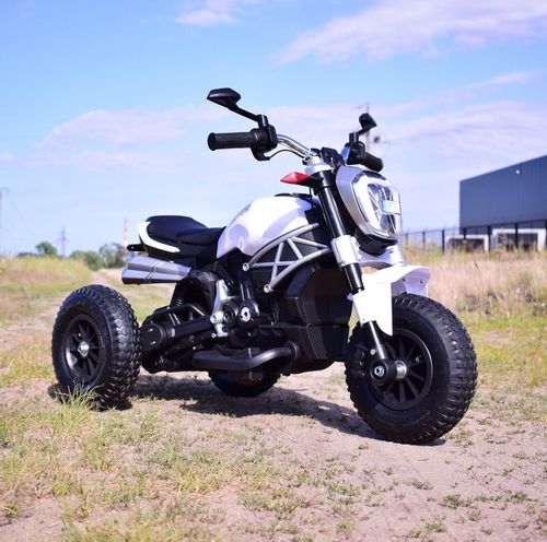 NAJNOWSZY WIELKI MOTOR , POMPOWANE KOŁA, PANEL, DŹWIĘKI, SKÓRA, STRONG2/1600 na Arena.pl