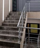 Schody z ciemnego kamienia 120x30 WYSOKI POŁYSK