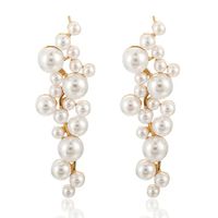 Kolczyki białe perły złote gronka eleganckie wiszące KOKONET 3-0352