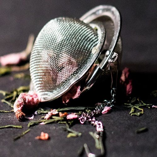 Obraz w ramie białej, Herbata różan 40x60 na Arena.pl