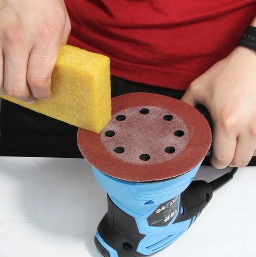 KLOCEK KOSTKA DO CZYSZCZENIA PASÓW ŚCIERNYCH TAŚM PAPIERU 100x40x40 mm na Arena.pl