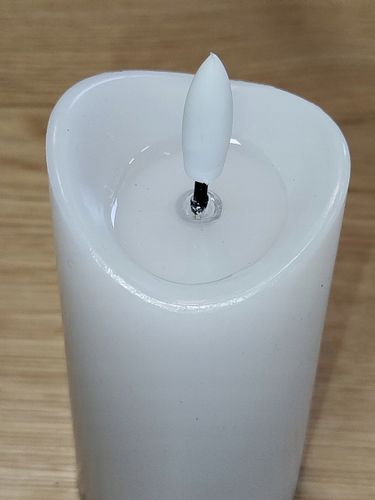 ŚWIECA WOSKOWA LED ŚWIECZKA NA BATERIE OZDOBA Z EFEKTEM PŁOMIENIA 15 CM na Arena.pl