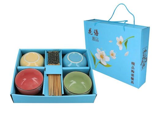 Kpl. 4 miseczek + pałeczki na Arena.pl