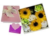 Prezent na dzień KOBIET Babci WALENTYNKI urodziny Kwiaty mydlane