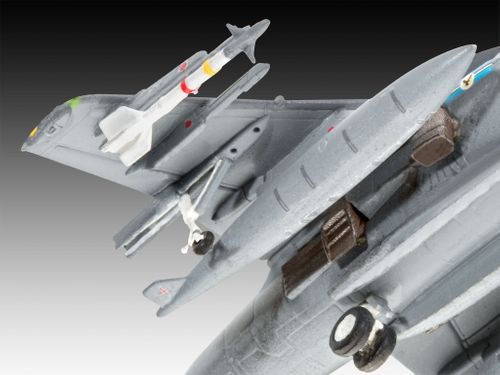 Model plastikowy BAE Harrier GR.7 na Arena.pl