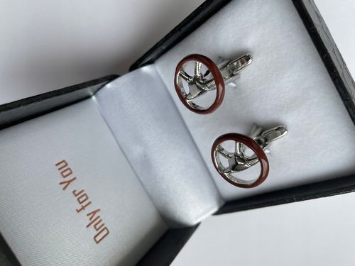 Spinki do mankietów EXC Bolid Wyścigówka Formuła 1 Gokart Srebrna Strzała na Arena.pl