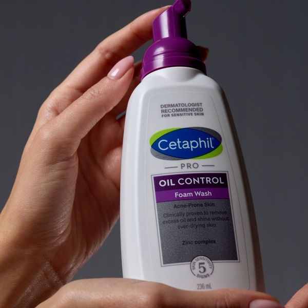 Cetaphil PRO Oil Control Pianka do mycia 236 ml zdjęcie 4
