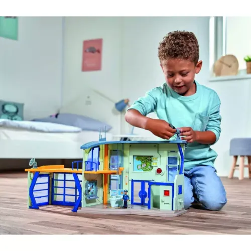 Strażak Sam, remiza policyjna na Arena.pl