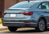 VW Jetta 2017+ Listwa CHROM na Klapę