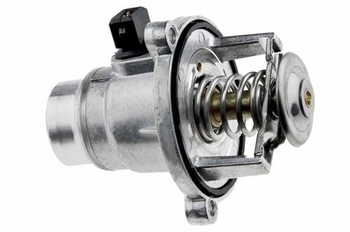 TERMOSTAT Z OBUDOWĄ BMW 8 G14, F91 2019 2020 2021 2022 na Arena.pl