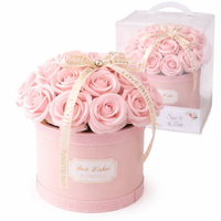 Flower box: bukiet 21 mydlanych kwiatów BUK08R